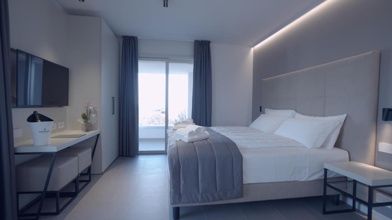 Hotel Cristal Sirmione Eksteriør bilde
