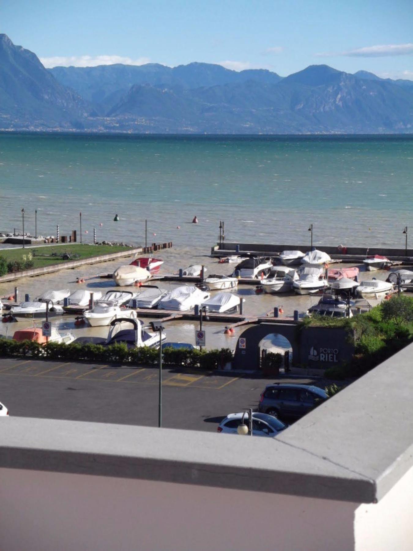Hotel Cristal Sirmione Eksteriør bilde